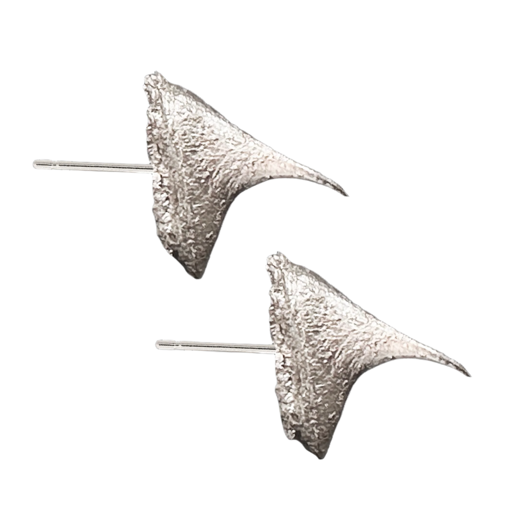 Every rose studs