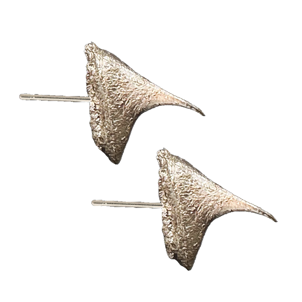 Every rose studs