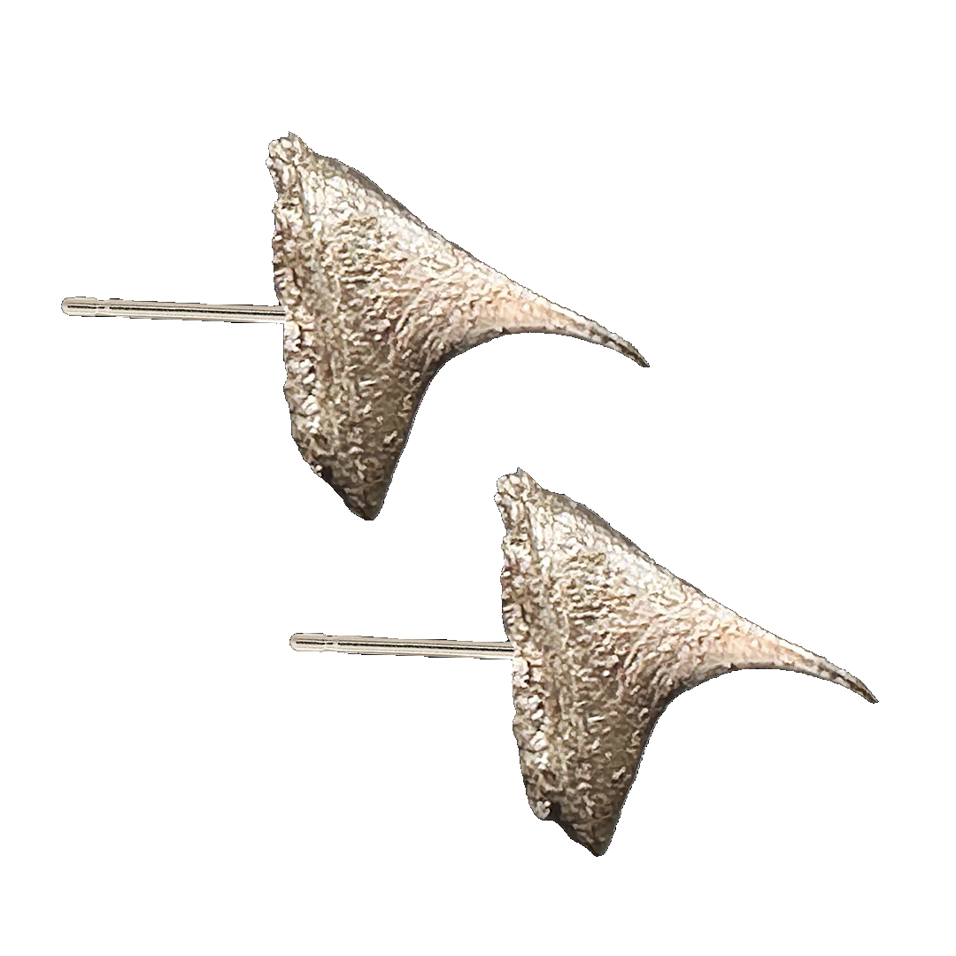 Every rose studs