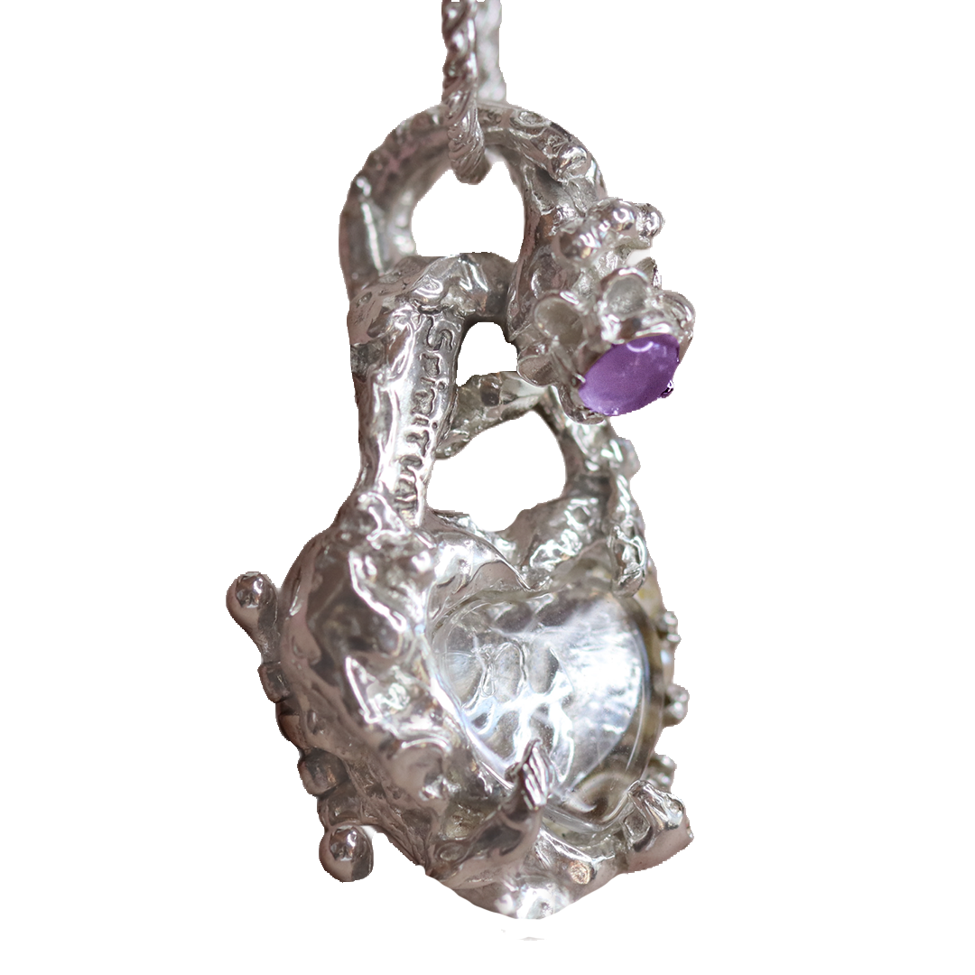 Fossil locket lace